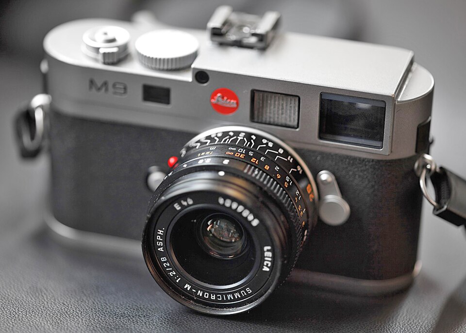 Leica M9 (10704) - Leica Camera Body (2009)