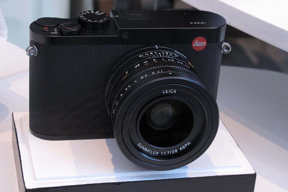 Leica Q (Typ 116) (19000) - Leica Camera Body (2015)