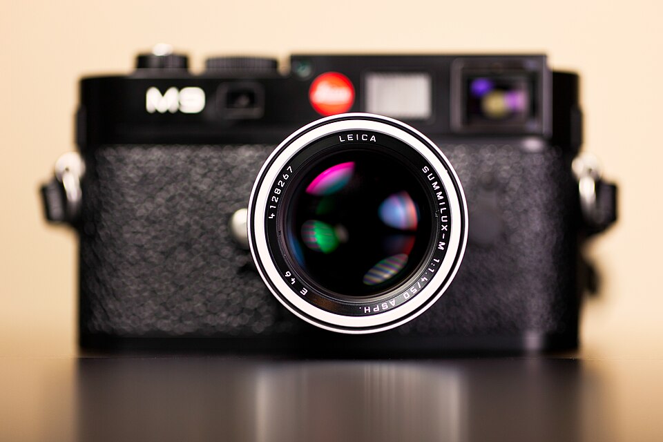 Summilux-M 50mm f/1.4 ASPH (11891) - Leica Camera Lens (2004)
