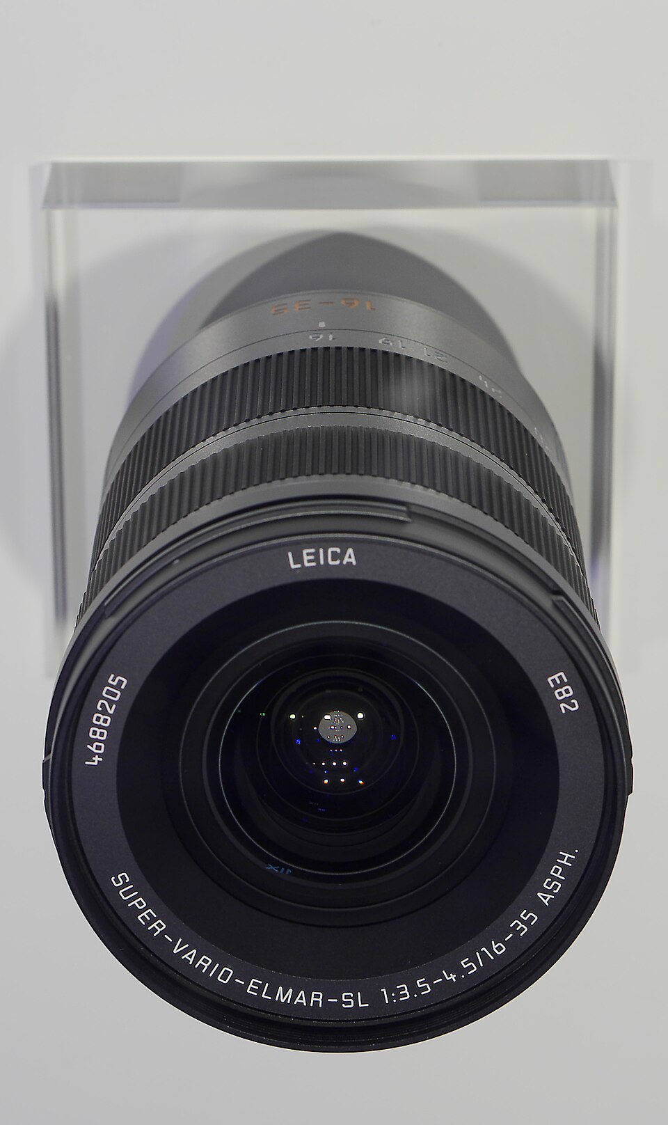 Super-Vario-Elmar-SL 16–35mm f/3.5–4.5 ASPH (SL 16-35 / 11177) - Leica Camera Lens (2018)