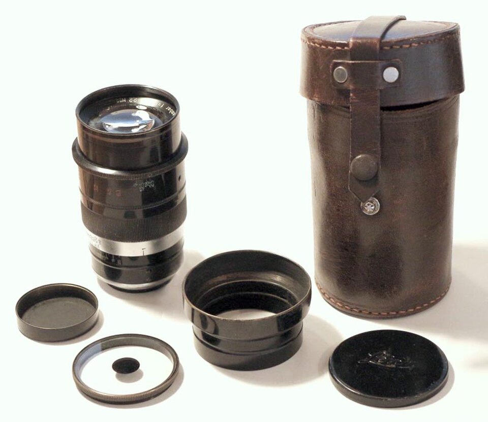 Thambar 90mm f/2.2 (TOODY) - Leica Camera Lens (1935)